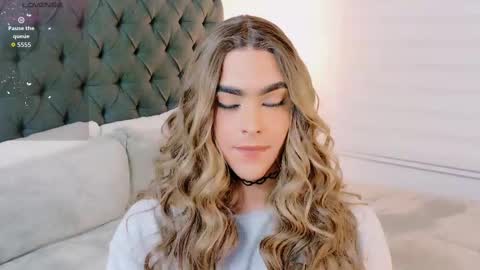 scarleth_sweety online show from September 22, 2025, 12:01 am