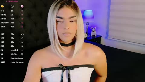 scarleth_sweety online show from May 20, 2026, 12:06 am