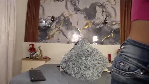 Scarleth online show from January 14, 2026, 2:01 pm