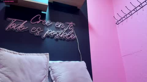 Snapshot of scarlethfoxx_ chatting on April 15, 2026, 7:58 pm scarlethfoxx_ online show from April 15, 2026, 7:58 pm