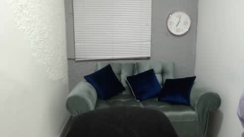 scarlethsexy69 online show from November 18, 2025, 12:20 pm