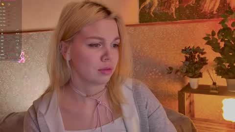 Snapshot of scarletmarney chatting on May 17, 2026, 3:15 am scarletmarney online show from May 17, 2026, 3:15 am