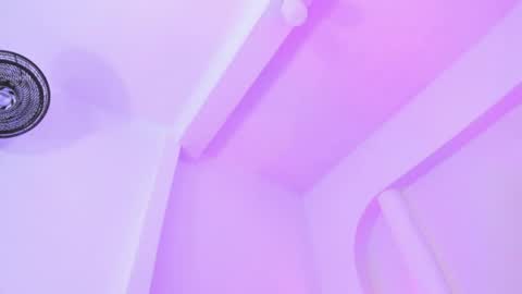 Scarlet online show from June 23, 2026, 5:55 pm
