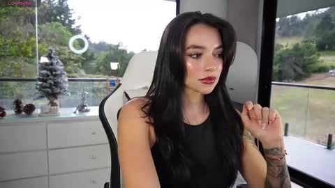 juli online show from December 18, 2025, 9:32 pm