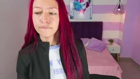 Snapshot of scarlett__bell chatting on March 19, 2026, 11:47 am Scarlett online show from March 19, 2026, 11:47 am