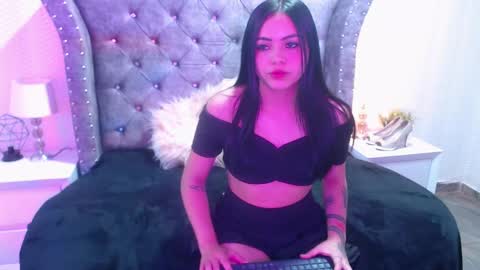 scarlett__love_ online show from September 18, 2025, 11:56 am