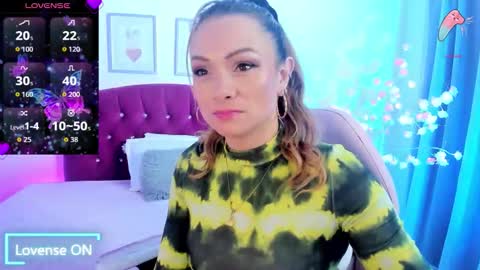 scarlett_blake11 online show from October 14, 2025, 4:24 am