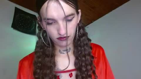 Snapshot of scarlett_crastrawberry chatting on June 18, 2026, 12:42 pm scarlet online show from June 18, 2026, 12:42 pm