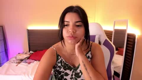 scarlett_enjoy1 online show from January 9, 2026, 1:25 pm