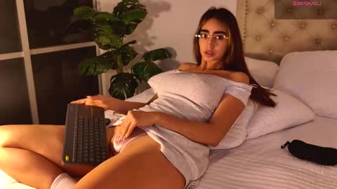 Scarlett Grand online show from September 20, 2025, 10:55 pm