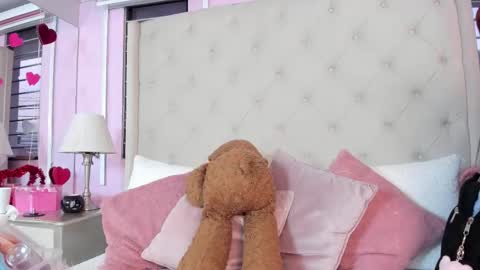 Snapshot of scarlett_leblanc_ chatting on March 2, 2026, 11:39 am scarlett_leblanc_ online show from March 2, 2026, 11:39 am