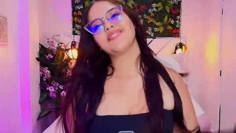 Snapshot of scarlett_montoya chatting on October 15, 2025, 11:54 am scarlett montoya online show from October 15, 2025, 11:54 am