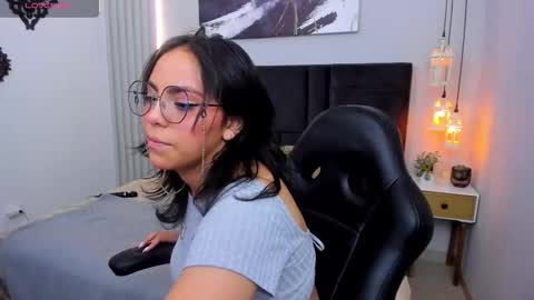 Scarllett online show from February 22, 2026, 5:08 am