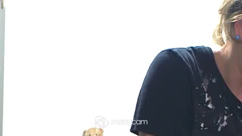 scarlett_queen01 online show from October 23, 2025, 2:55 am