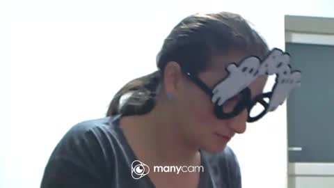 scarlett_queen01 online show from October 31, 2025, 4:35 am