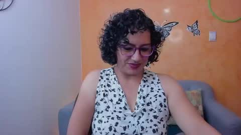 Snapshot of scarlett_sax chatting on April 27, 2026, 10:08 pm Scarlett sax online show from April 27, 2026, 10:08 pm