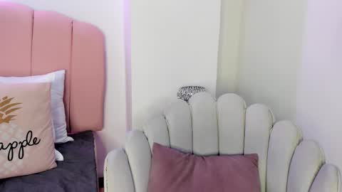 Snapshot of scarlett_smith_3 chatting on October 28, 2025, 3:43 am scarlett smith 3 online show from October 28, 2025, 3:43 am