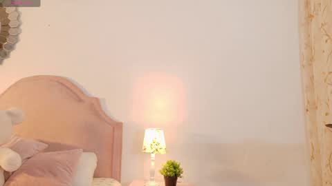 Snapshot of scarlett_star01 chatting on July 18, 2026, 2:54 pm scarlett_star01 online show from July 18, 2026, 2:54 pm