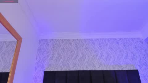 Scarlett online show from November 25, 2025, 4:01 am