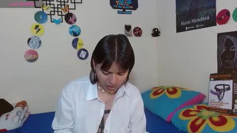 Snapshot of scarlett_yummy chatting on January 19, 2025, 4:01 am Amy and Nathy online show from January 19, 2025, 4:01 am