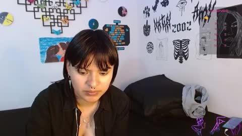 Snapshot of scarlett_yummy chatting on February 19, 2025, 3:50 am Amy and Nathy online show from February 19, 2025, 3:50 am