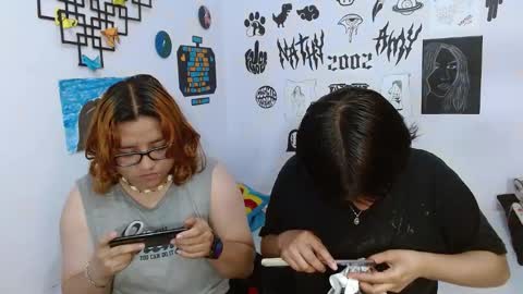 Snapshot of scarlett_yummy chatting on February 23, 2025, 10:42 pm Amy and Nathy online show from February 23, 2025, 10:42 pm