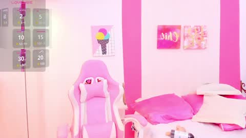 Snapshot of scarlette_15 chatting on January 4, 2025, 11:06 pm Scarlette online show from January 4, 2025, 11:06 pm