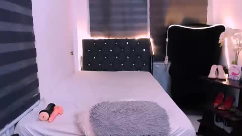 Snapshot of scarlette_sluttish_princess chatting on January 4, 2025, 9:20 pm scarlette online show from January 4, 2025, 9:20 pm