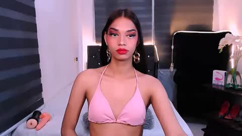 Snapshot of scarlette_sluttish_princess chatting on January 26, 2025, 4:51 am scarlette online show from January 26, 2025, 4:51 am