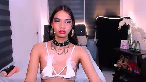 Snapshot of scarlette_sluttish_princess chatting on February 7, 2025, 10:40 am scarlette online show from February 7, 2025, 10:40 am