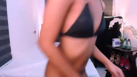 Snapshot of scarlette_sluttish_princess chatting on February 15, 2025, 9:27 am scarlette online show from February 15, 2025, 9:27 am