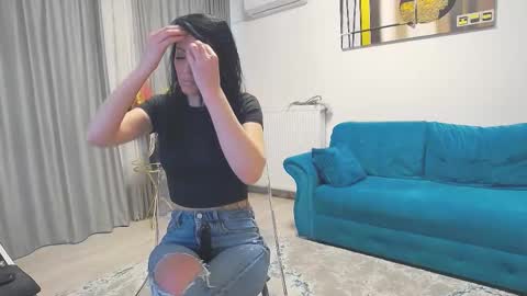 Scarlett online show from March 22, 2026, 5:22 am