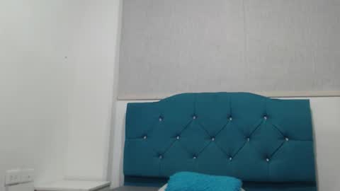 scarletth_foxx online show from October 24, 2025, 5:53 pm