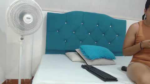 scarletth_foxx online show from November 1, 2025, 5:37 pm