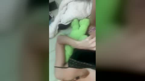 Snapshot of scarletthour chatting on March 20, 2026, 6:24 pm scarletthour online show from March 20, 2026, 6:24 pm