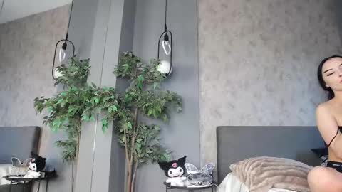 scarlettjakobs online show from March 11, 2026, 6:19 am