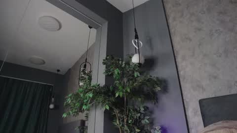 scarlettjakobs online show from March 27, 2026, 4:18 am