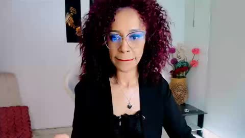 Scarlett online show from September 15, 2025, 9:48 pm