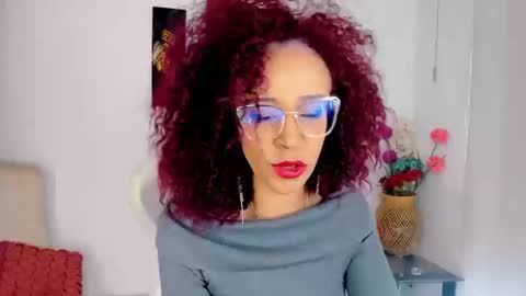 Snapshot of scarlettmalbec chatting on September 22, 2025, 8:44 pm Scarlett online show from September 22, 2025, 8:44 pm