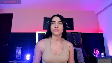 scarlettorres online show from October 1, 2025, 6:47 pm