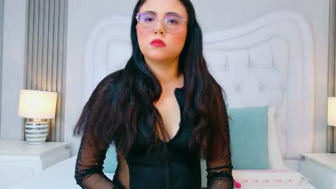 Scarlett Petrova online show from April 6, 2026, 11:44 am