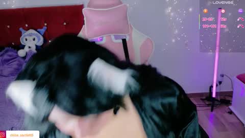 chloe online show from October 6, 2025, 4:54 am