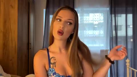 ScarlettSmithz online show from July 17, 2026, 3:24 am