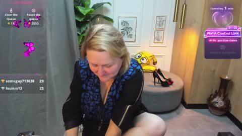 Scarlett online show from April 4, 2026, 5:38 am