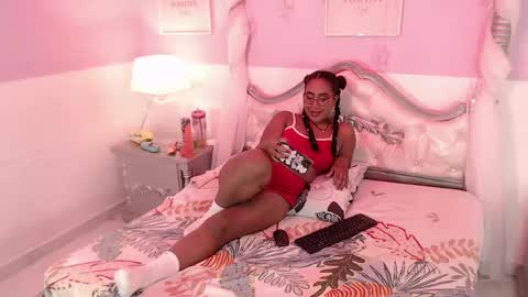 scarletttoush online show from May 27, 2026, 3:58 am