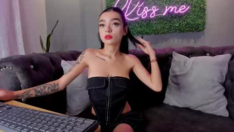 Snapshot of scarlettvelvett chatting on October 10, 2025, 3:22 pm Scarlet online show from October 10, 2025, 3:22 pm