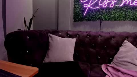 Snapshot of scarlettvelvett chatting on October 30, 2025, 1:34 pm Scarlet online show from October 30, 2025, 1:34 pm