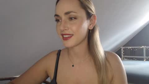 ScarlettxBlonde online show from June 3, 2026, 2:19 pm