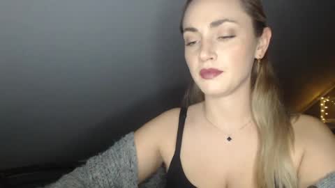 ScarlettxBlonde online show from June 4, 2026, 8:26 pm