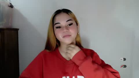 scarletvamp online show from November 4, 2025, 1:05 am